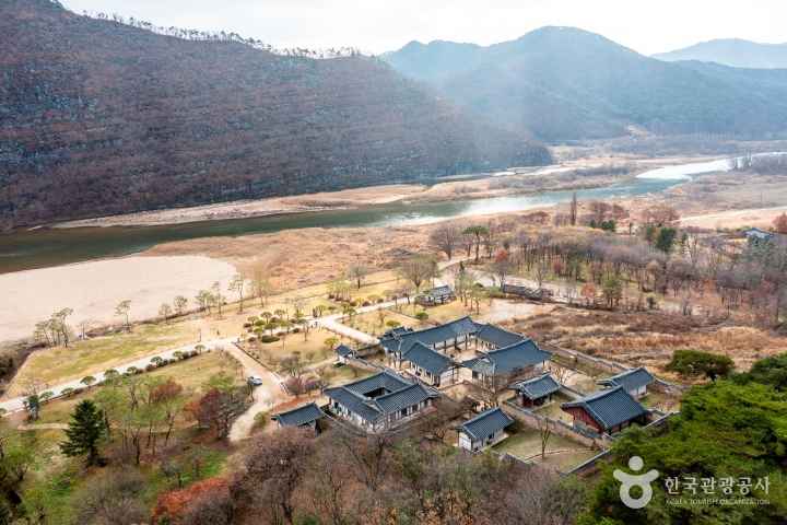 Byeongsanseowon Confucian Academy