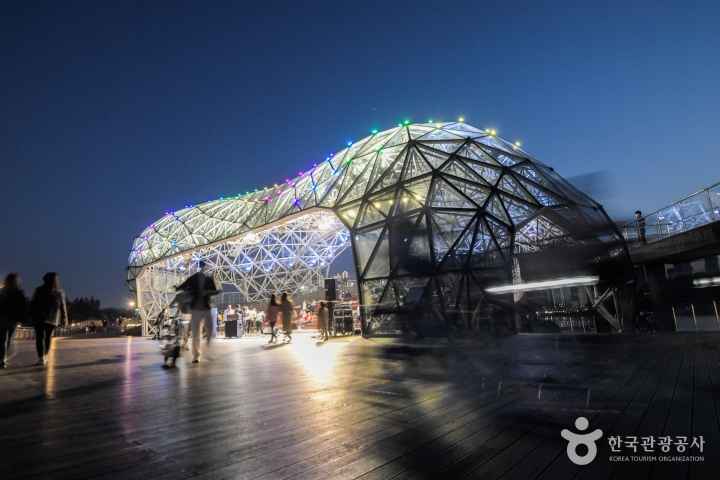 Sejong Lake Park