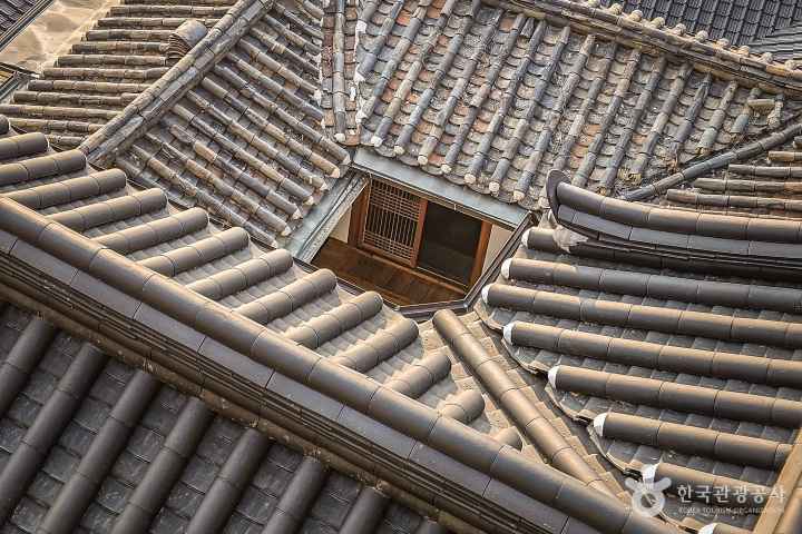 Bukchon Hanok Village