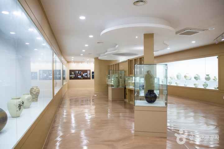 Museum of Buncheong Masters