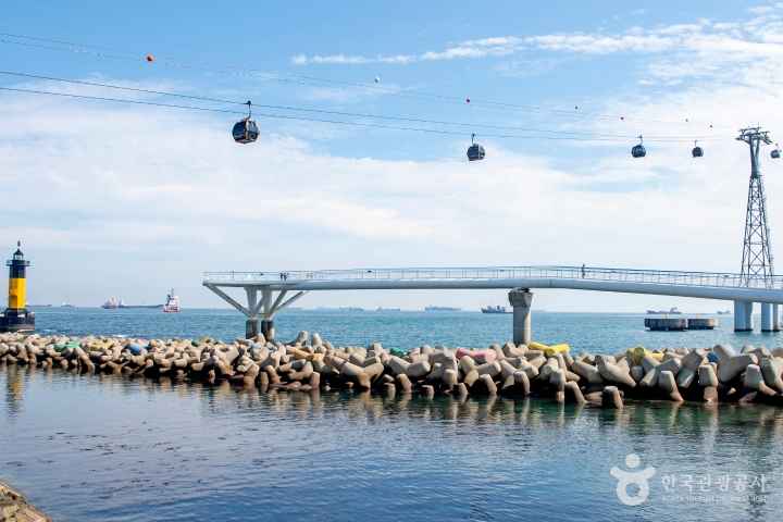 Songdo Cloud Walk