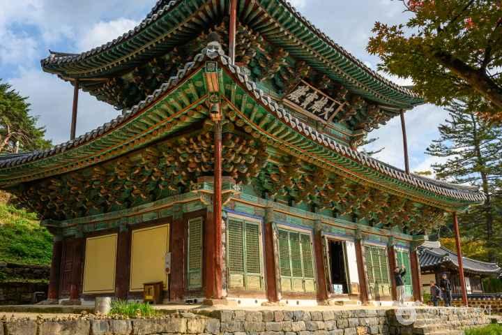 Gongju Magoksa Temple