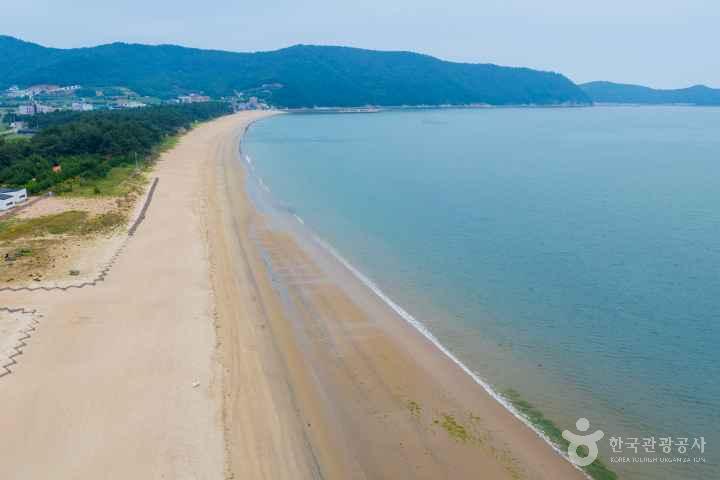 Sinji Myeongsasimni Beach