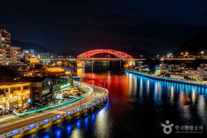 Tongyeongdaegyo Bridge