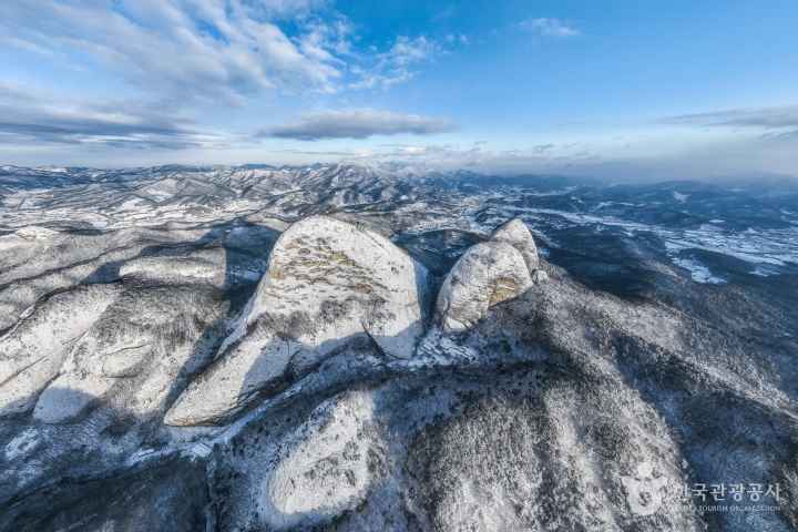 Winter on Maisan Mountain