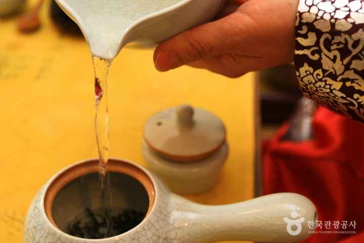 Tea Ceremony 