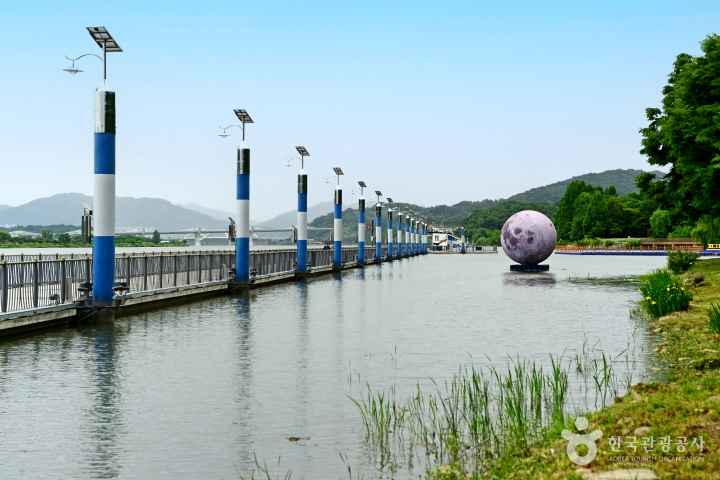 Jungangtap Park