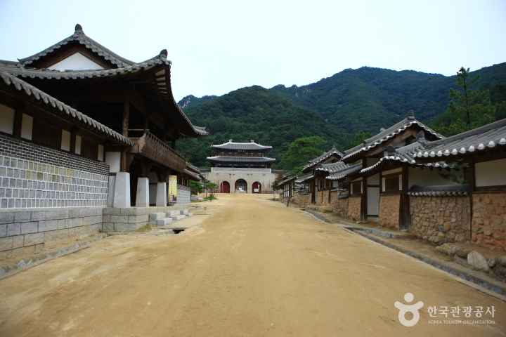 Mungyeongsaejae in Mungyeong