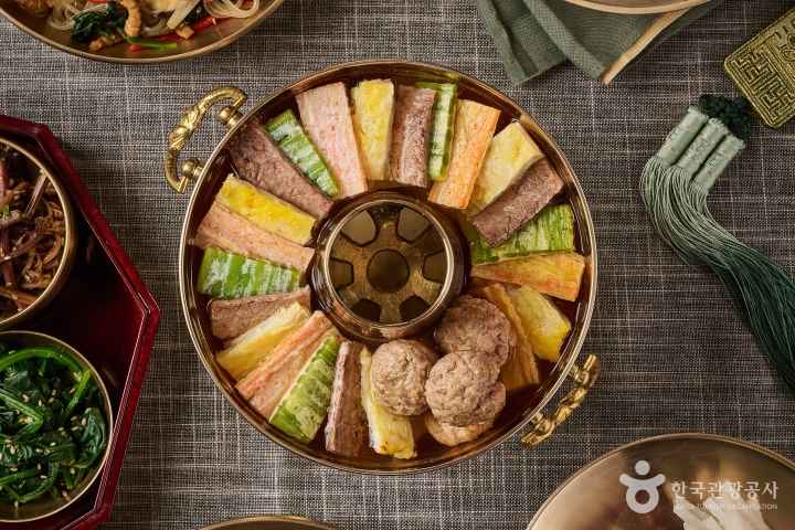 Hanjeongsik(Korean Table d'hote)