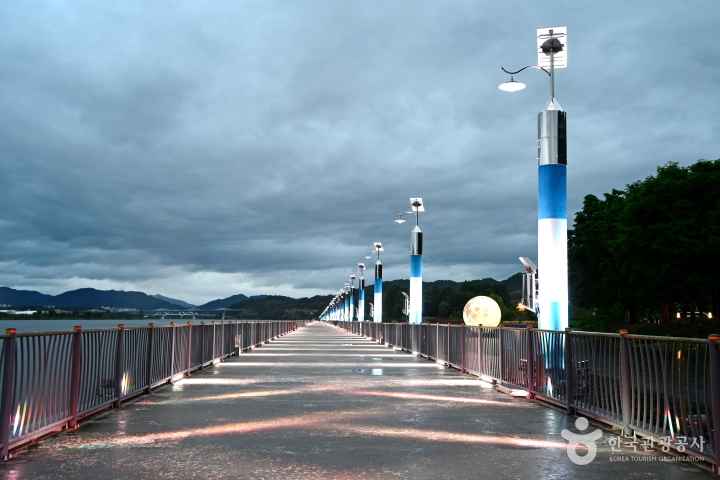 Jungangtap Park