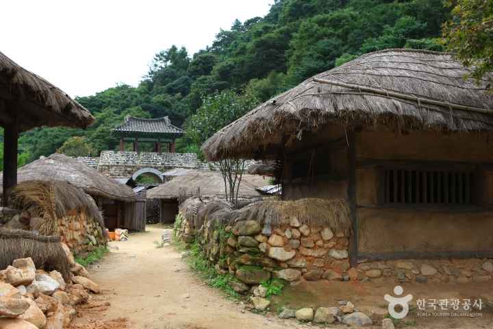 Mungyeongsaejae in Mungyeong