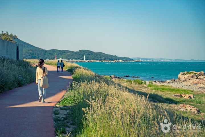 Hilton Hotel Coastal Trail