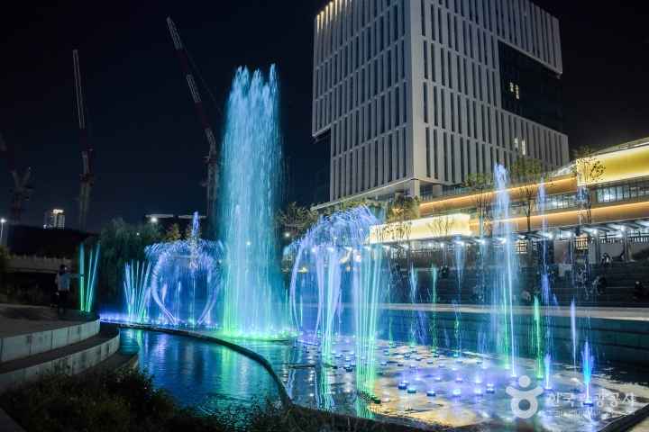 Sejong Lake Park