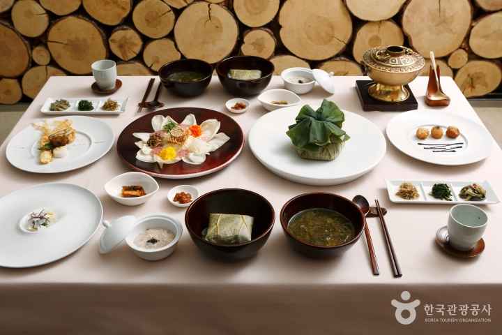 Temple Food_Gosang Restaurant