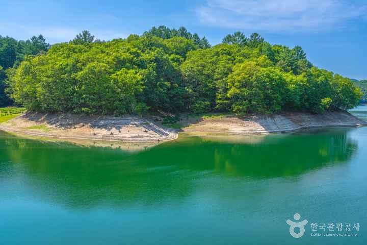 Hoengseonghosugil Trail