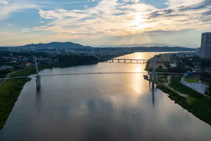 Yeoju Namhangang Suspension Bridge