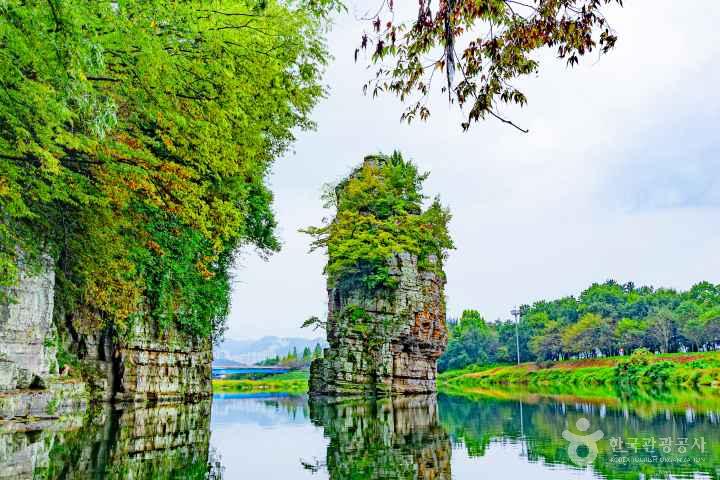 Seonbawi Rock