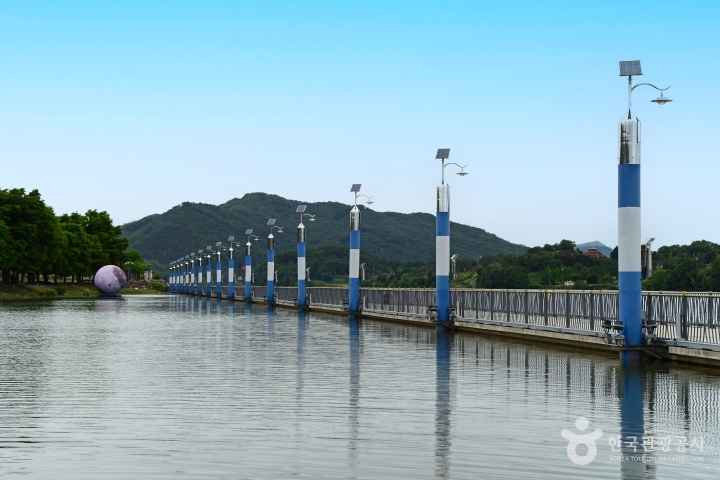 Jungangtap Park