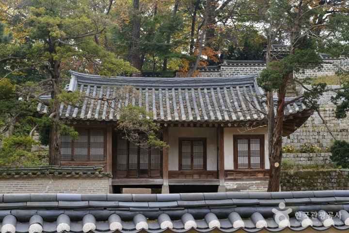 Changdeokgung Palace