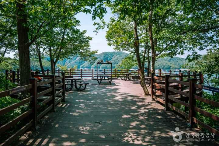 Hoengseonghosugil Trail