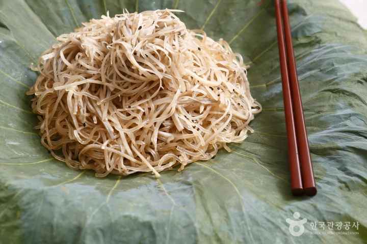Temple Food_Gosang Restaurant
