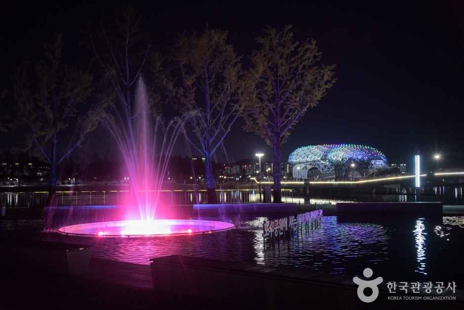 Sejong Lake Park
