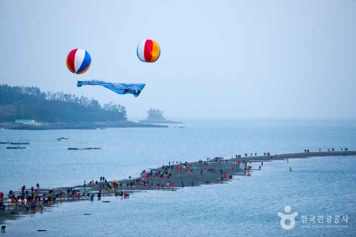 진도 신비의 바닷길 축제