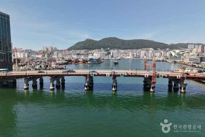 Yeongdodaegyo Bridge
