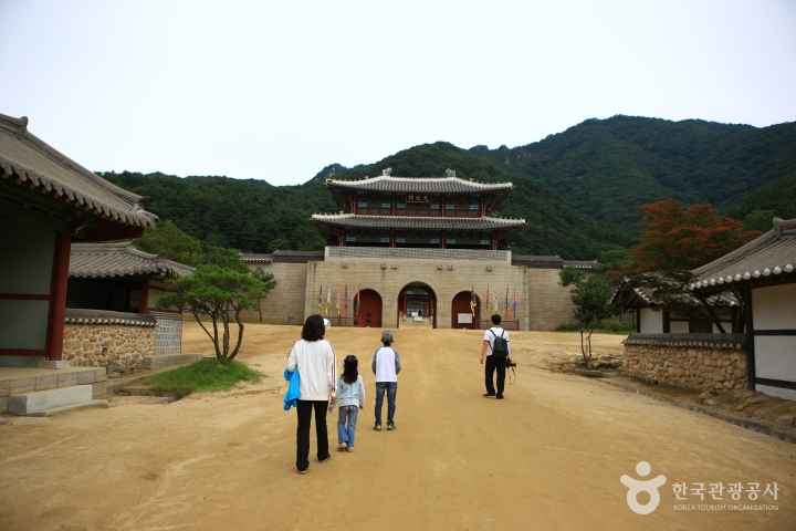 Mungyeongsaejae in Mungyeong