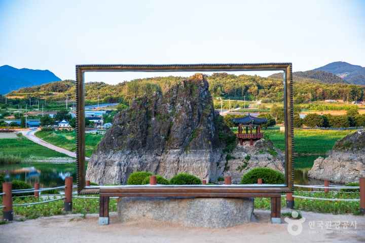 Dodamsambong Peaks