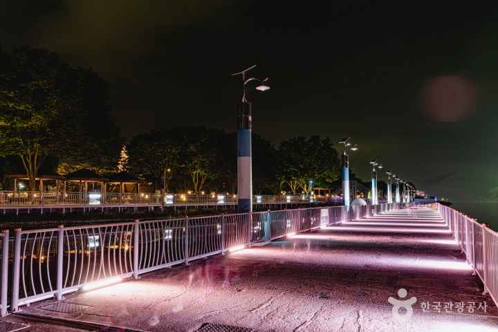 Tangeumho Rainbow Road