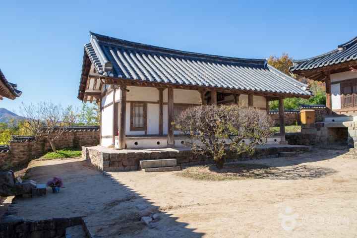 Byeongsanseowon Confucian Academy