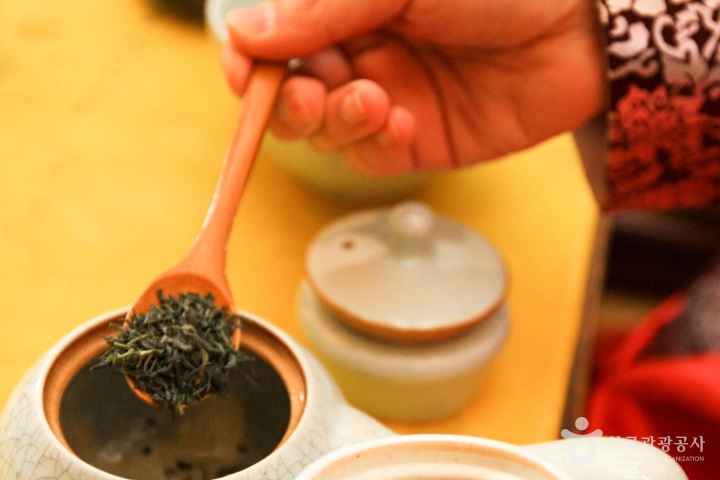 Tea Ceremony 