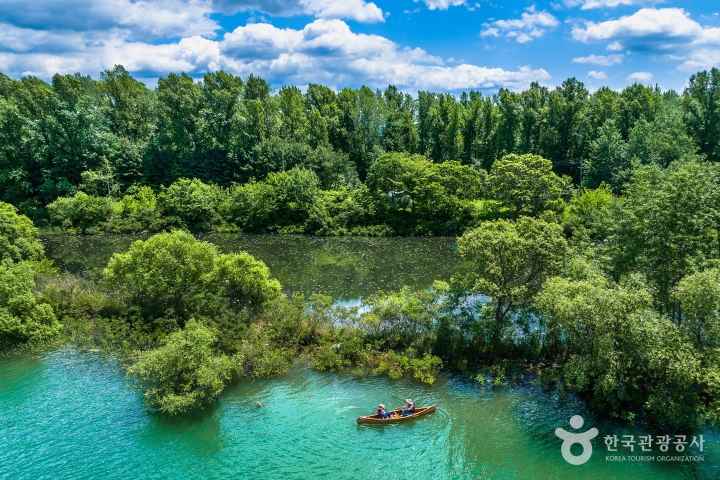 Uiamho Lake