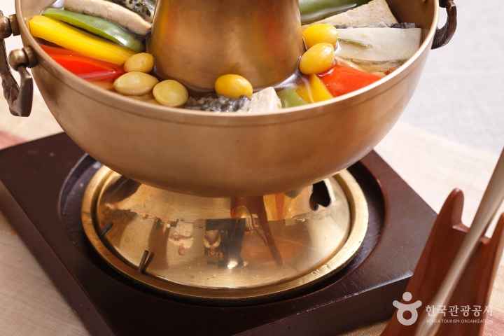 Temple Food_Gosang Restaurant