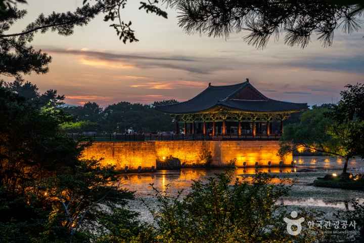 Donggung Palace and Wolji Pond(Anapji Pond)