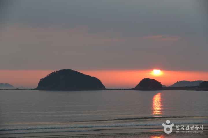 운여해변