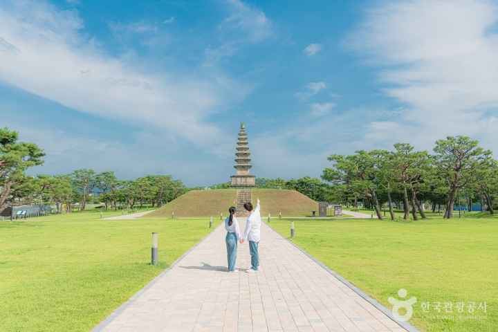 Jungangtap Park