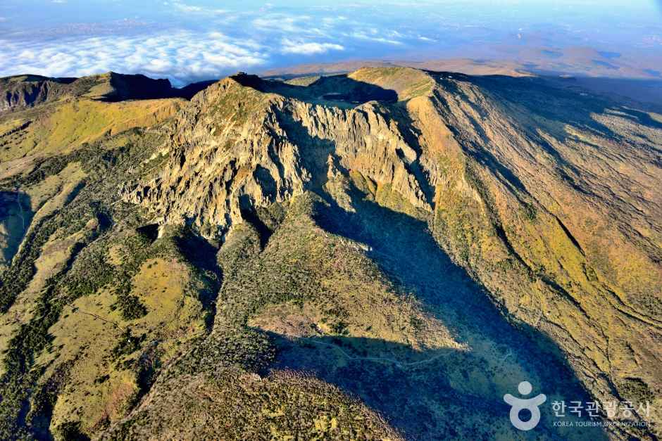 Hallasan Mountain