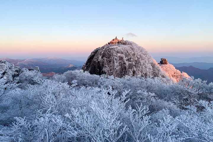 Snowscape of Gayasan Mountain