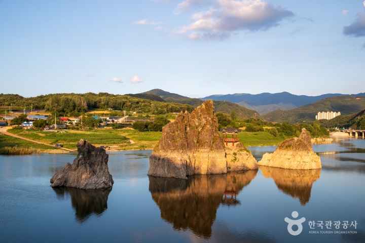 Dodamsambong Peaks
