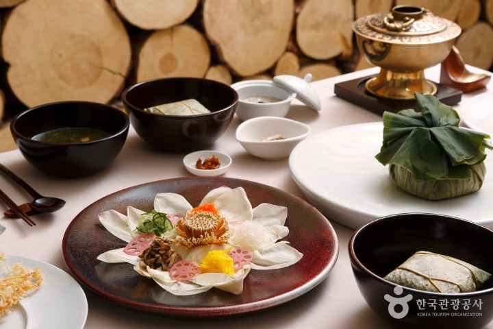Temple Food_Gosang Restaurant