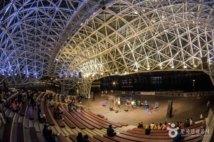 Sejong Lake Park