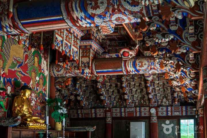 Gimcheon Cheongamsa Temple