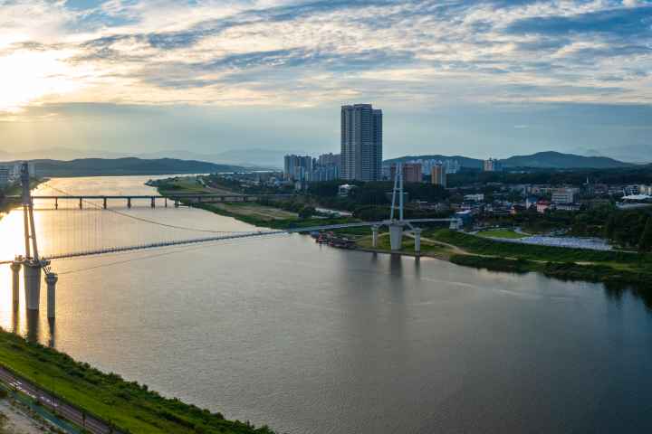 Yeoju Namhangang Suspension Bridge