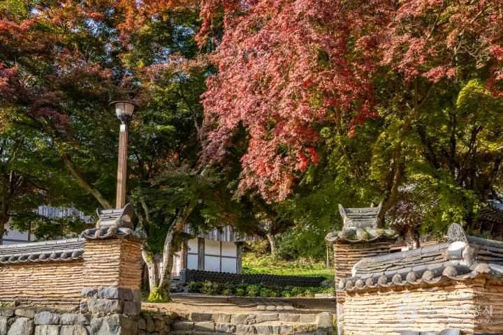 Gongju Magoksa Temple