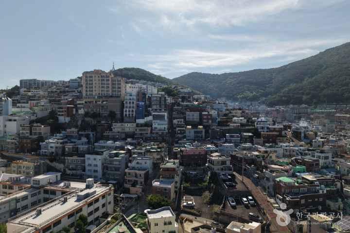 Choryang Ibagu-gil Street