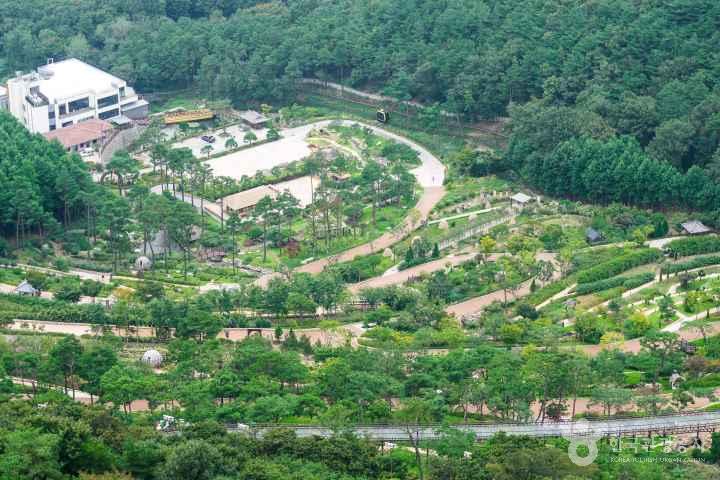 Hwagae Garden