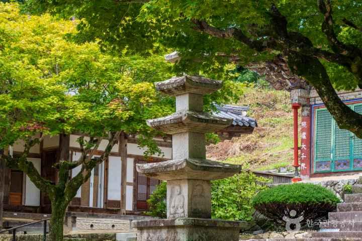 Gimcheon Cheongamsa Temple